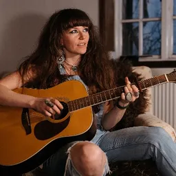 Robyn Wallis Johnson