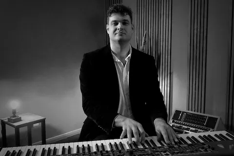 Alex Leith Piano - 5 of 7