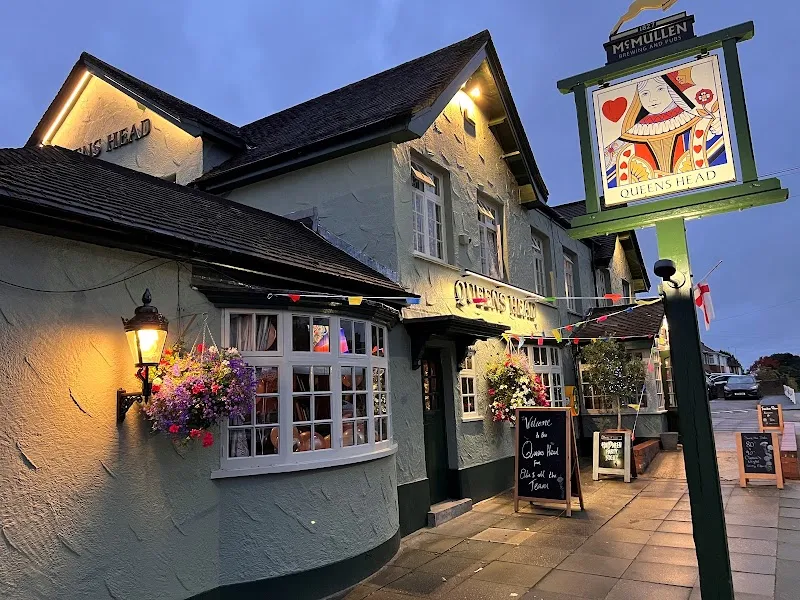 The Queens Head — photo 1