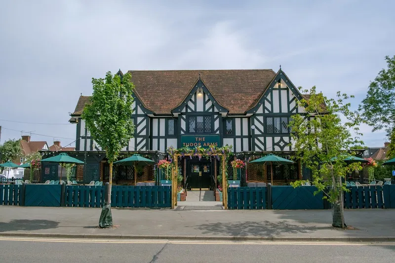 The Tudor Arms — photo 3