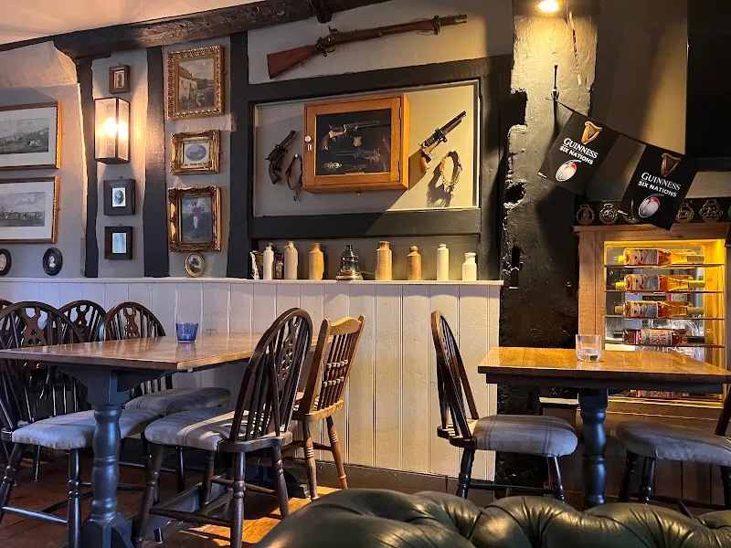 The Queen's Head photo
