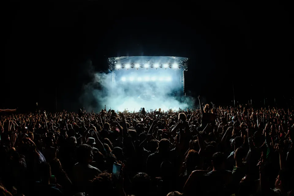 Every hand in the air