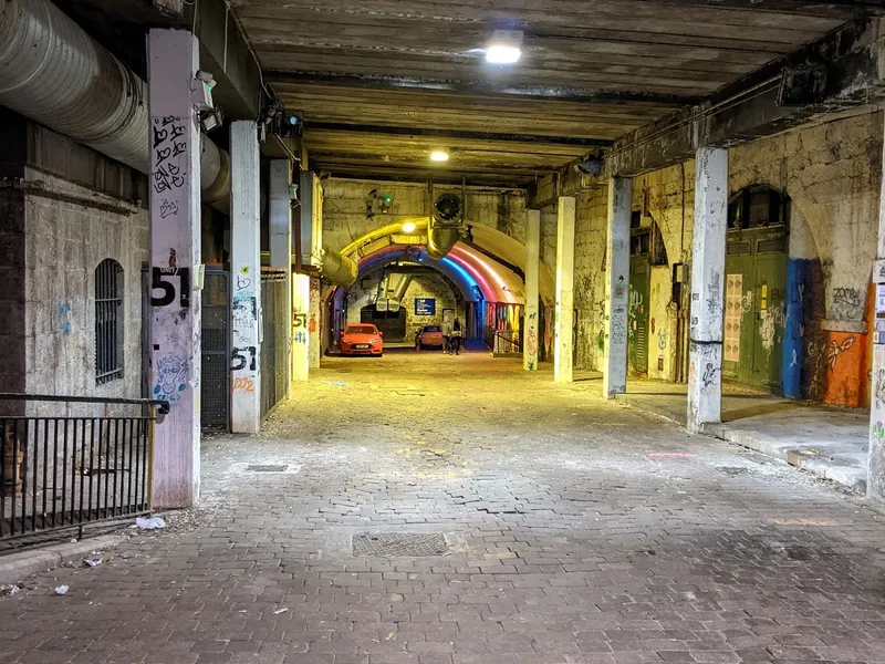 Tunnels Aberdeen photo