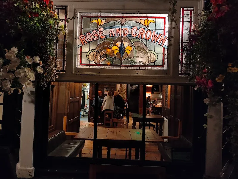 The Rose and Crown photo