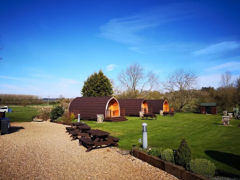 Three Horseshoes photo